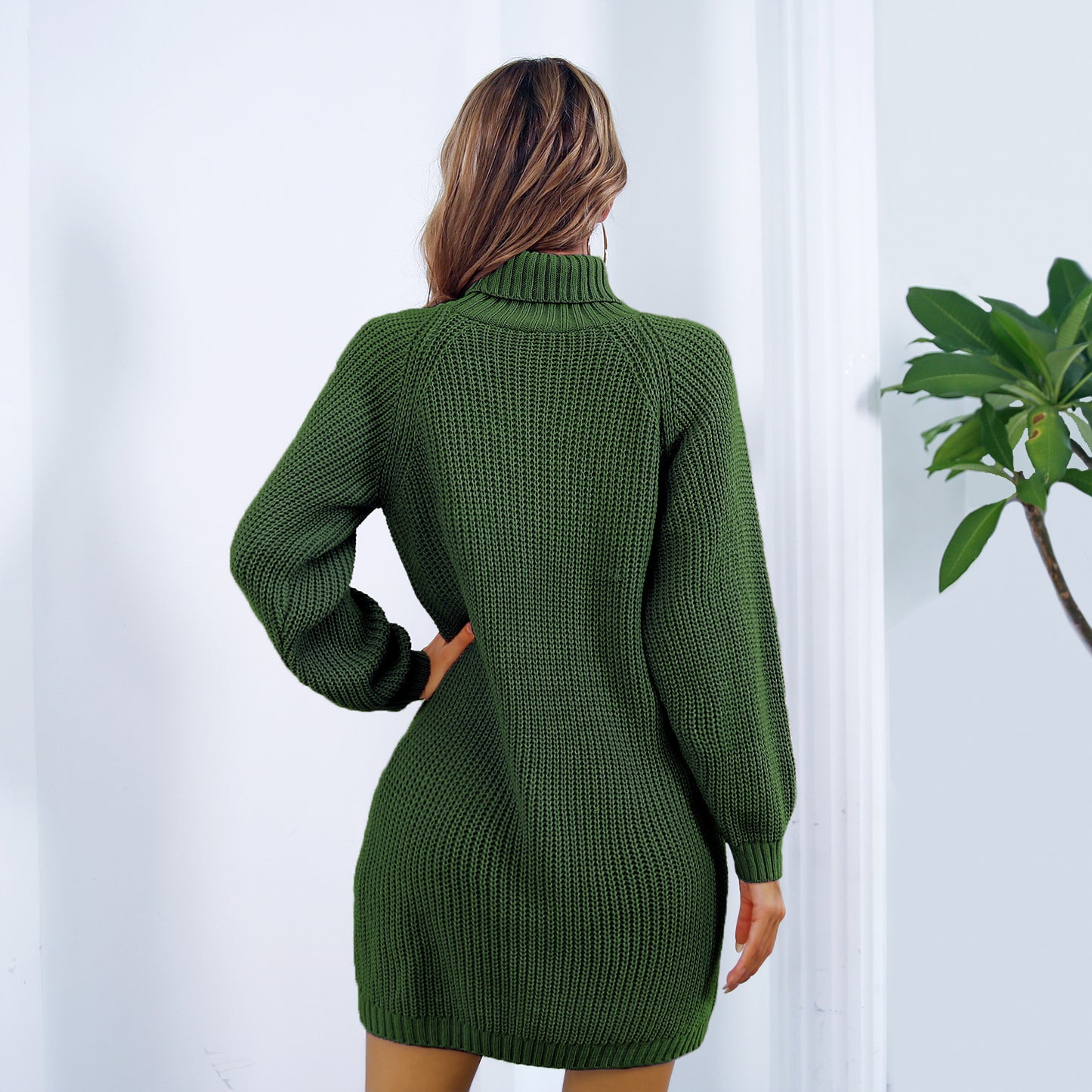 Robe Pull Courte Verte Militaire – Col Roulé et Maille Épaisse