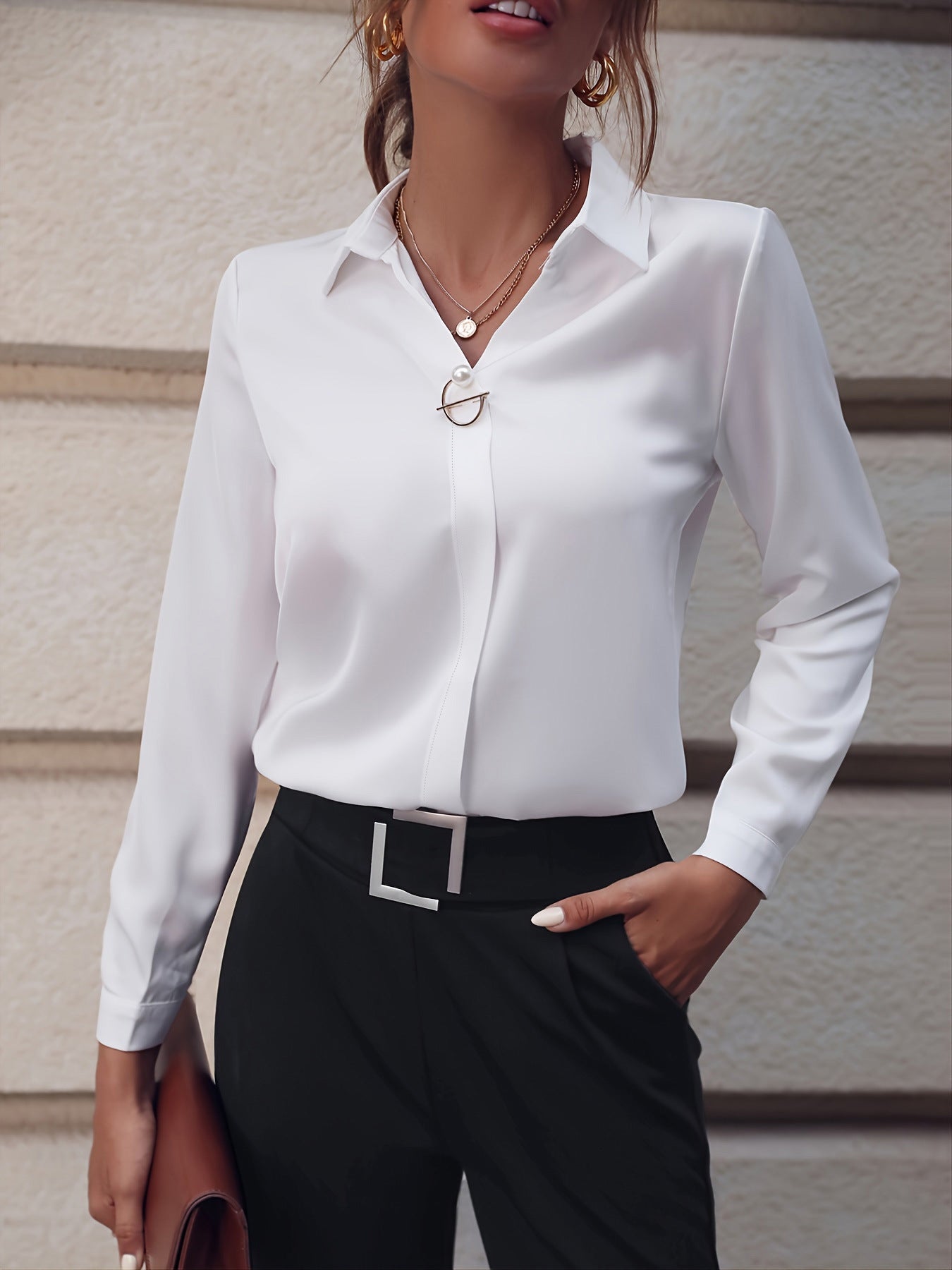 Chemise à manches longues Urban Chic pour femmes sûres d'elles