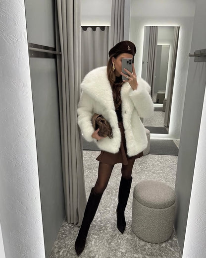 Veste Courte en Fausse Fourrure Luxueuse Beige
